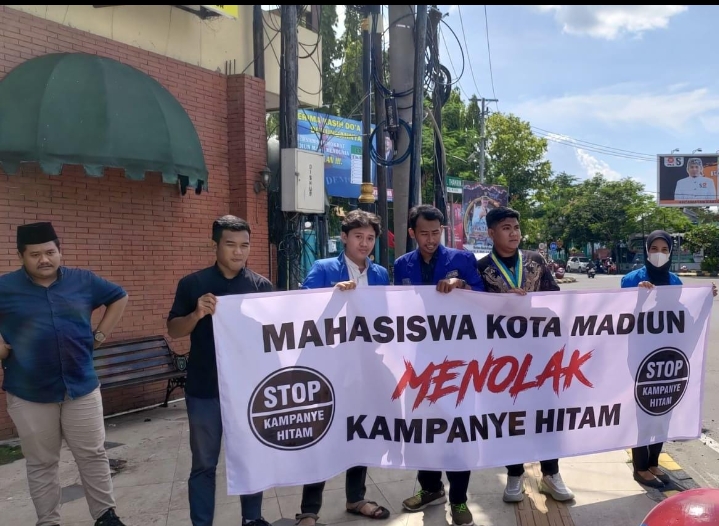PMII Madiun Turun ke Jalan Bentuk Keprihatinan dan Tolak Kampanye Hitam