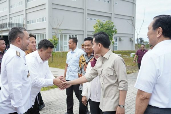 Disela Kunjungan Wapres, Ketua Den Luhut Binsar Panjaitan Dukung KPT Samosir Dan Akan Turun Langsung Tinjau Lokasi.